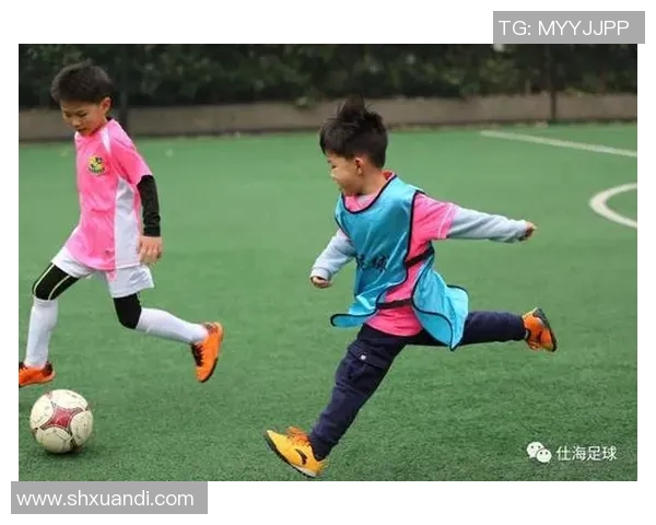 足球球星微信社交平台打造全新互动体验引领全球球迷互动新潮流